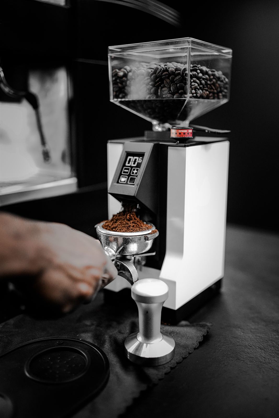Black White Coffee barista craft and latte art